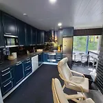 וילה Greek House *